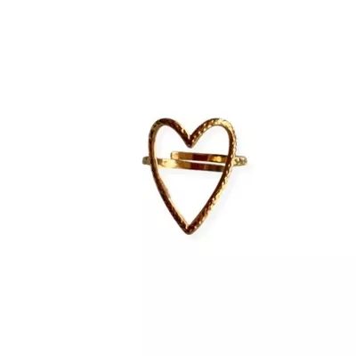 Des bagues pas chères : élégance et économies à portée de main !