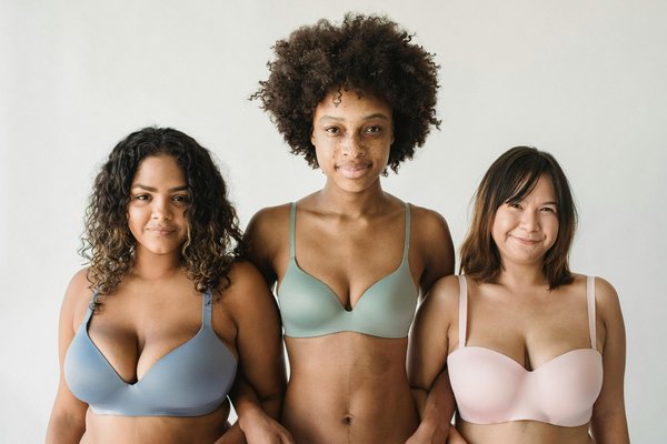 Soutiens-gorge en coton sans armature : le confort au naturel