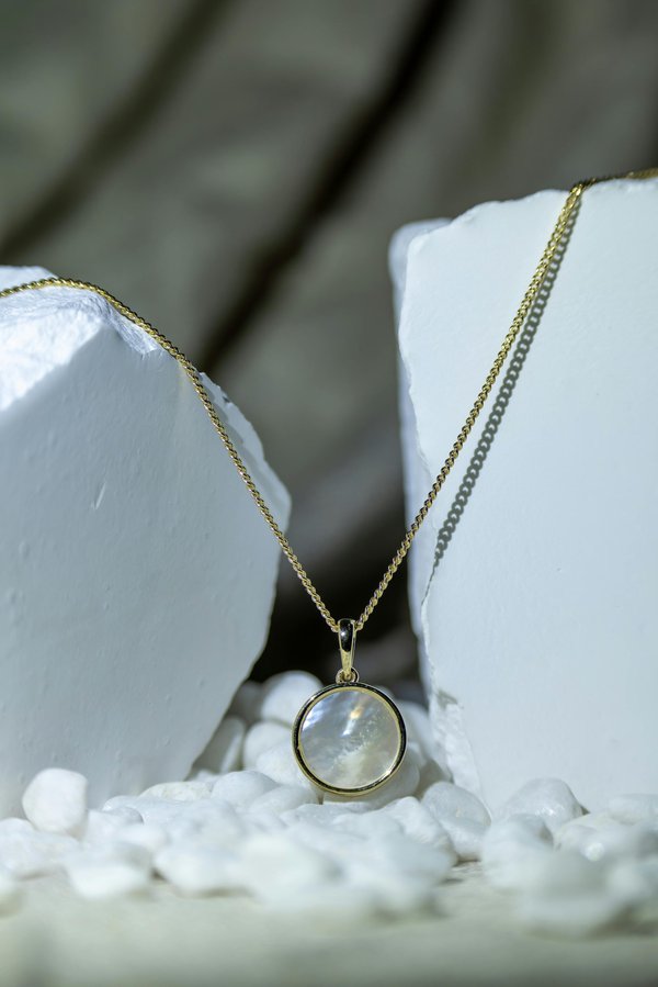 Les multiples vertus de la pierre de lune à découvrir